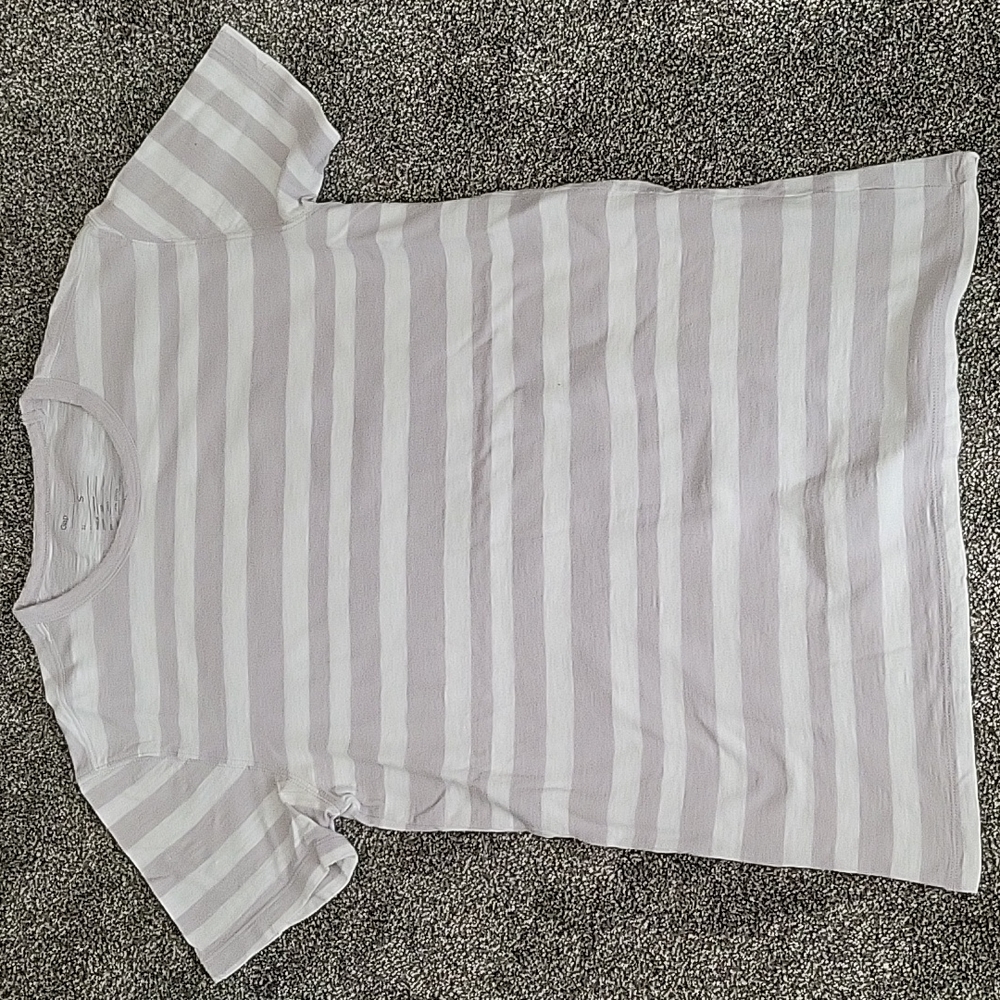 Gap Striped T-Shirt Small Gray and White